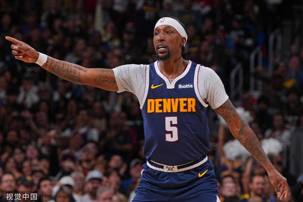 他在挡拆后 他在挡拆后