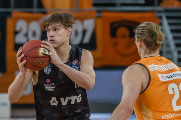 来俱乐部的 来俱乐部的